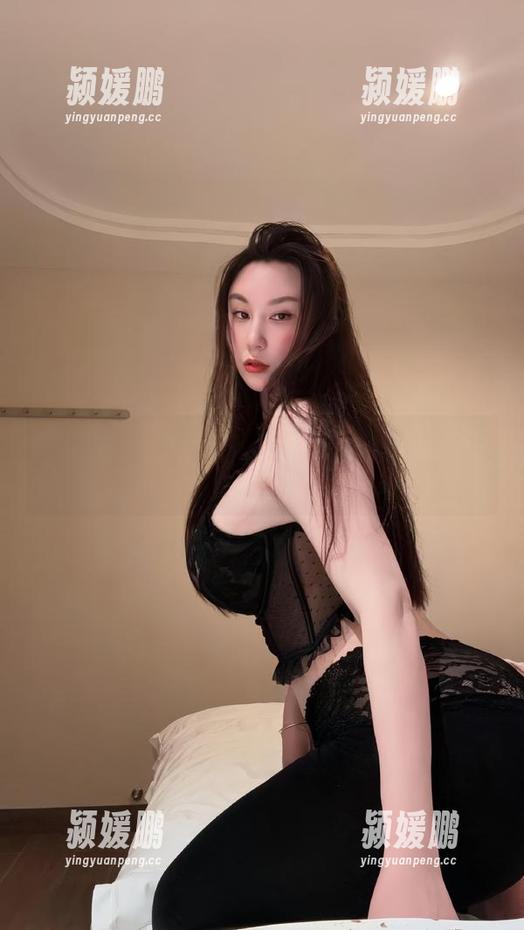 微密圈 - 高清图集：MIYA金鱼姐姐，仿佛让我听见水面上涟漪的声音