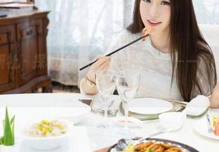MiStar魅妍社 – 探秘Mara酱的睡衣曙光——原图，照片里的优雅与慵懒并存！