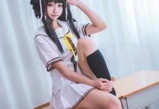 最新Momoko葵葵图集：黑枪呆女仆带你进入奇妙的奇幻世界！