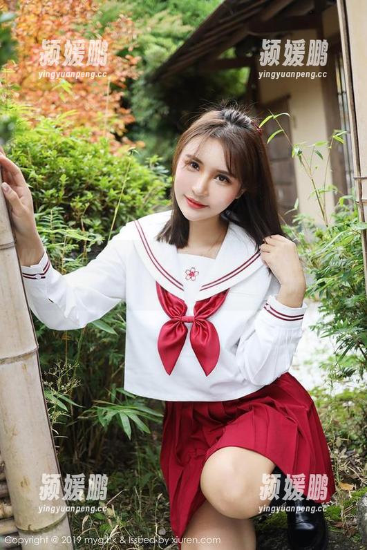 MyGirl美媛馆-Angela小热巴 MyGirl美媛馆 - 居家空间的Angela小热巴:在沙发上翻滚的美图图包来啦!