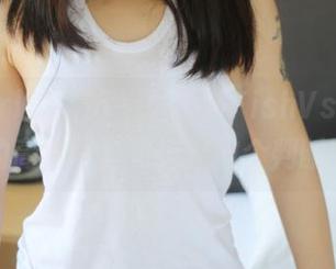 MyGirl美媛馆 – 鱼子酱FishVs女友，谁的高清写真更撩？做个判断吧！