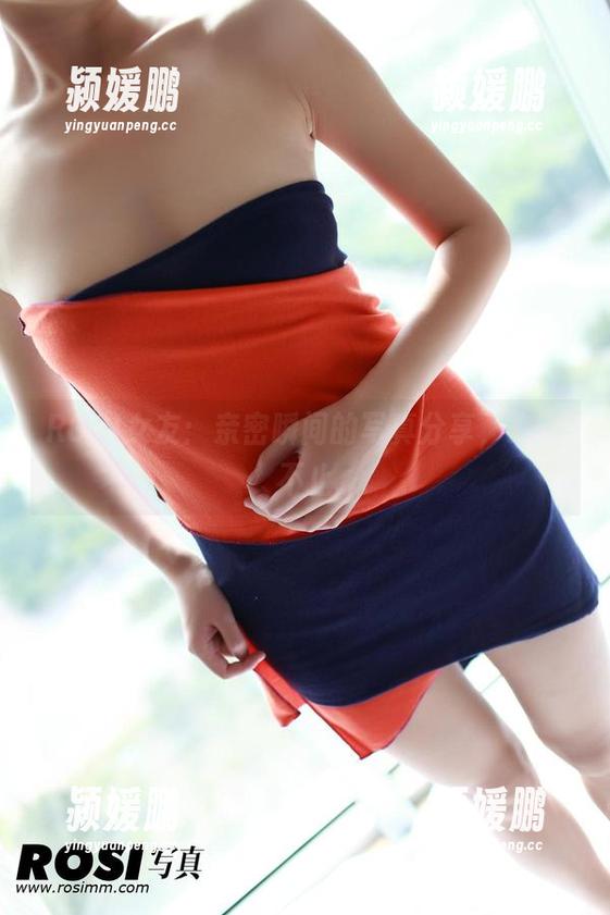 ROSI女友：亲密瞬间的写真分享，心动不止