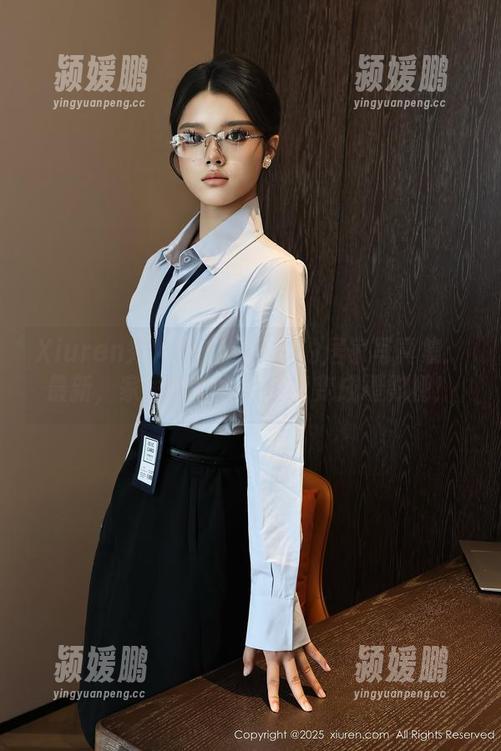Xiuren秀人网-岑雨桥 Xiuren秀人网 - 岑雨桥的居家写真集:最新,家里的小角落也能变成摄影棚!