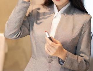 Xiuren秀人网 – 王俪丁呀，学妹的图库高清如梦，让我怎么忍住不想点？
