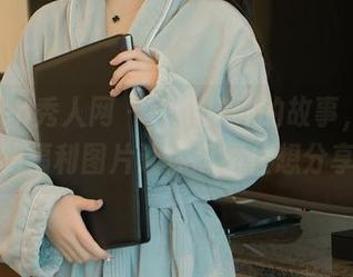 Xiuren秀人网 – 一个户外的故事，程程程的福利图片让你忍不住想分享！