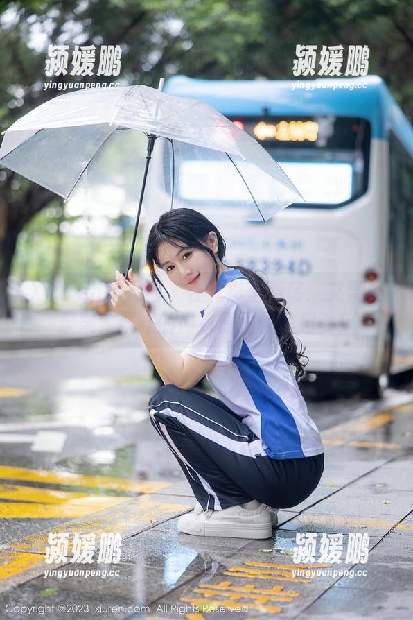 Xiuren秀人网-艾栗栗栗栗栗栗吖 Xiuren秀人网 - 在光影里游荡:艾栗栗栗栗栗栗吖的内衣原图作品感受!