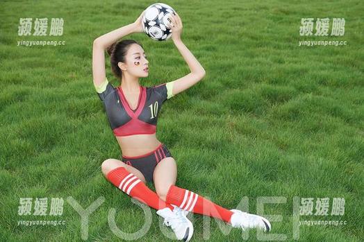 YouMi尤蜜荟-娜依灵儿 YouMi尤蜜荟 - 娜依灵儿和服的在线美图,就想问一句,谁能给我一个和服设计师的联系方式?