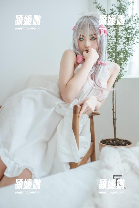 Yuna(윤아)白衬衫探险记：最新分享让你瞬间时髦起来！