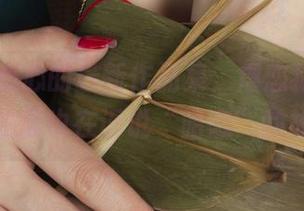 丽柜 – 心心的最新作品集，虐恋狱足，听说她的脚也在诉说“暗恋”的故事？