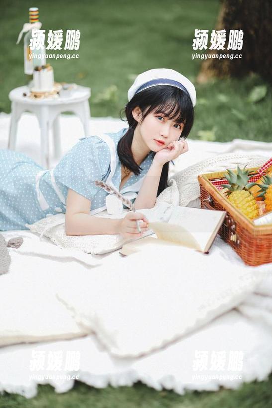 依依超级懒 依依超级懒的短裤写真,妥妥的“魅力四射”,小心被蒸发!