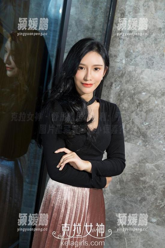 克拉女神-舒彤 克拉女神 - 舒彤的居家福利:平淡无奇的图片里藏着哪些小惊喜?