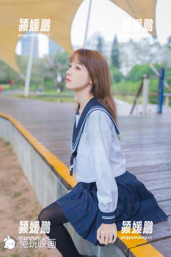 在兔玩映画，高清写真中，吊带网袜和光线的邂逅真是太美妙了