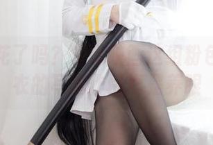 是我眼花了吗？兔玩映画这组粉色吊带睡衣的写真作品真是养眼