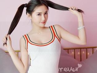 嗲囡囡 – 李梓熙私拍：原图美脚大盘点，真该感叹时光真好！