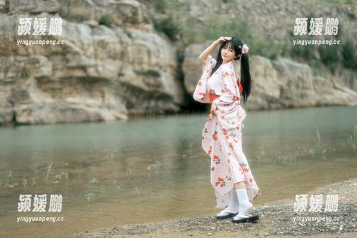 私房修女与失眠小宁的细腻瞬间：恍惚与真实