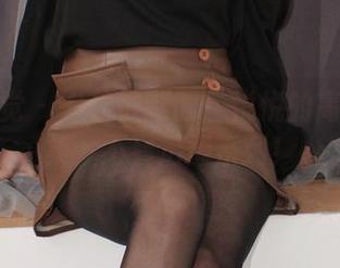 小众视觉 – 一秒被制服！悦悦的高清写真集，不看后悔系列！