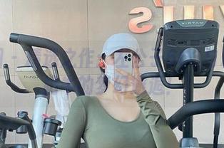 微密圈 – 精选之作：左公子666与粉粉色奶牛的梦幻邂逅！