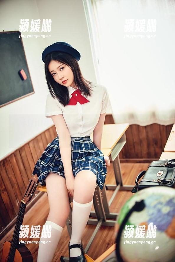 年年Nnian 年年Nnian带你走进纯欲女友的世界,美图一个接一个。