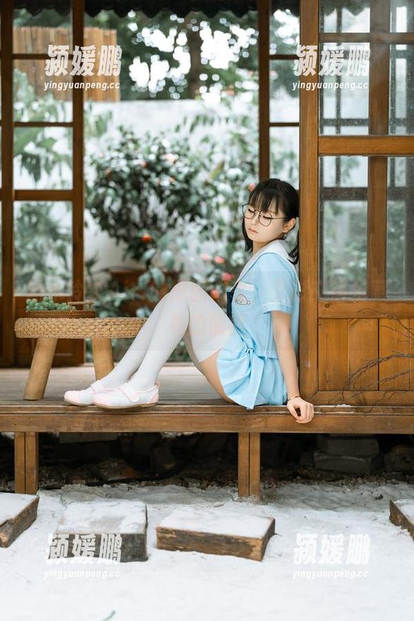 幼水铃衣Airi的原图分享，光影交错里藏着的情愫