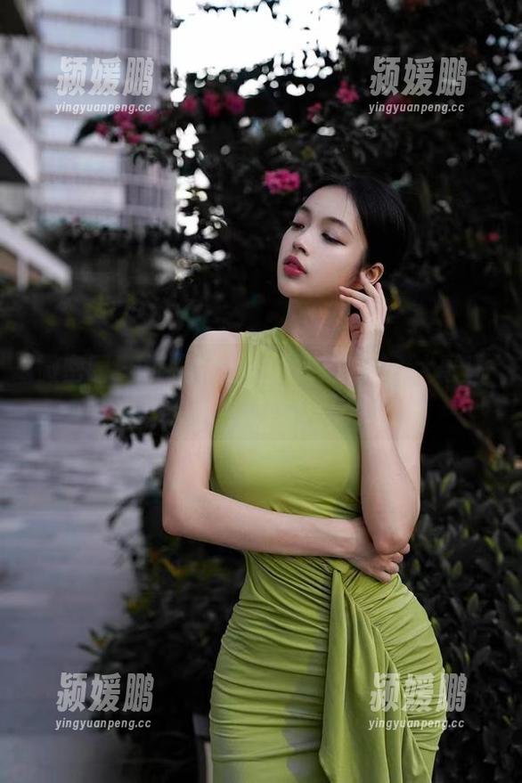 微密圈 - 校服的魅力不可挡：徐珺大哥私房图包引爆你的想象！