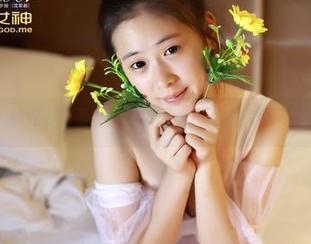 推女神 – 捕捉安沛蕾的泳池瞬间：一张图片，下载前请慎重