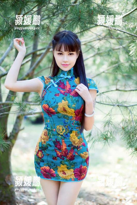 推女郎 - 精选吻熙女友写真集：让你在欢乐中窥探她的独特魅力！