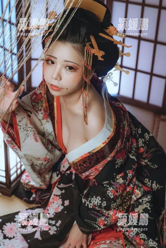 无颜小天使wy 不怕被陌生人发现!无颜小天使wy吊带写真集原图来了!