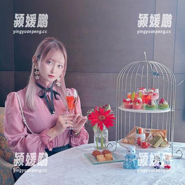 月城委员会 原图展现,月城委员会短裙的无限魅力,心动不已!