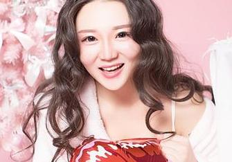 果团网 – 学习怎么拍！原图里的龚玥菲学妹同样光彩动人！