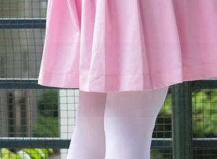 森萝财团 – 小满的办公室写真集更新出炉，看看她是如何征服这片办公领地的！