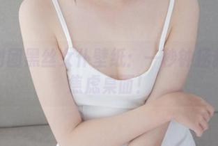 森萝财团黑丝女仆壁纸：一秒钟拯救你的焦虑桌面！
