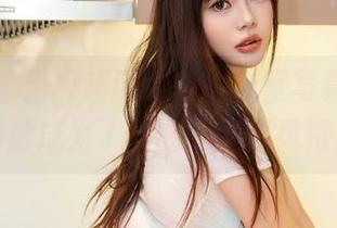秀人网 – 当夏旖诺带着办公室写真来袭，网盘成为了我的心灵避风港。