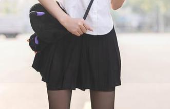 秀人网 – 看看徐莉芝Booty眼镜图包：时尚感爆棚，你的生活就该这么精彩！