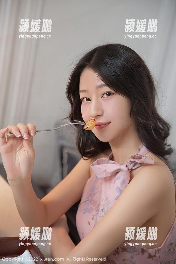 秀人网 - 当水手服遇上戴允祺zoe：图库里的独特资源重现