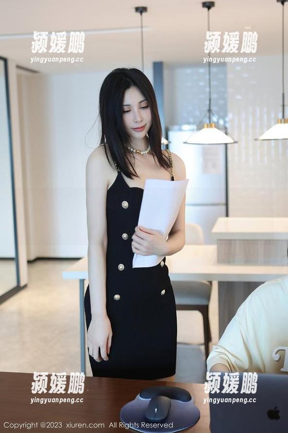 秀人网-绯月樱-Chery 秀人网 - 不能错过!绯月樱-Chery的美脚私拍写真,光影间的温柔触碰。