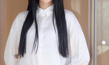 秀人网 – 萝莉悠悠酱办公室在线出没，谁能抵挡这波美图的魅力？