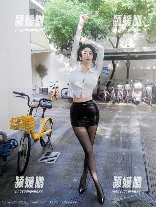 秀人网-雨儿baby 秀人网 - 雨儿baby花嫁写真:当婚纱遇上自拍,谁看谁都想结婚!