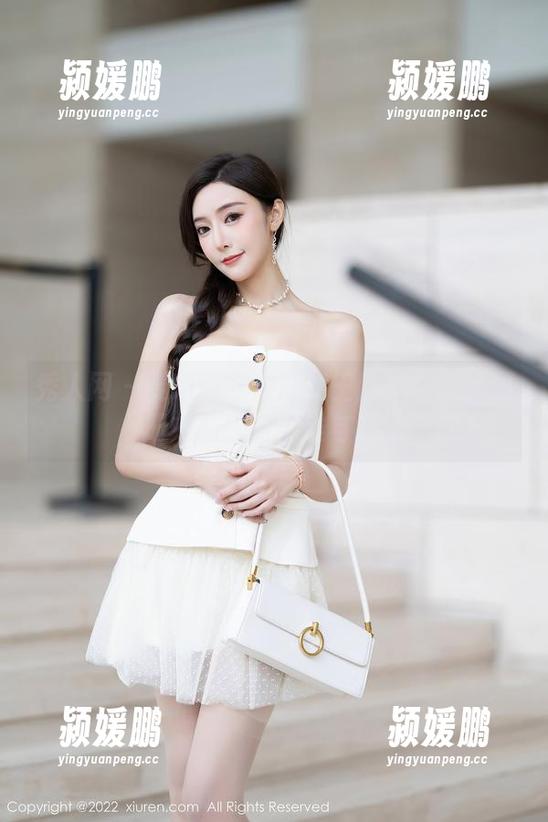 秀人网-麦琪绫冰激淋 秀人网 - 麦琪绫冰激淋女王降临:原图图册中隐藏的优雅与张扬