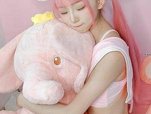 这不是你的普通制服套图，绮太郎kitaro要给你无圣光的惊喜！