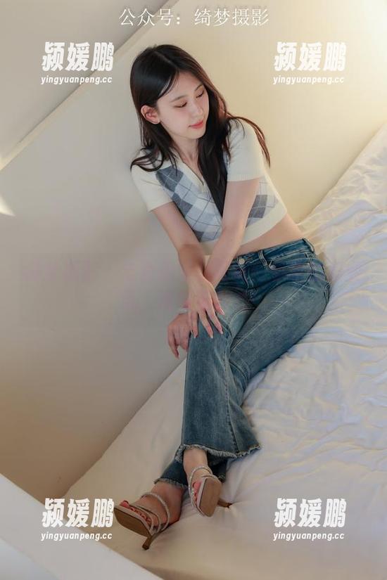 绮梦摄影 - 全套职业装写真：小艺的职业风，撩动无数心！