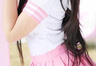 美媛馆 – 朱可儿Flower校服的美图，壁纸背后隐藏了几层小秘密吗？