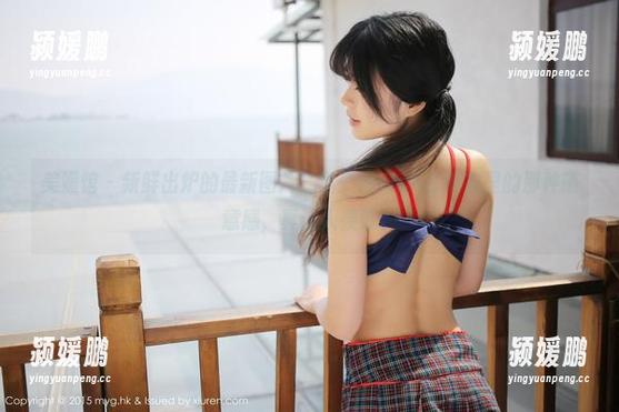 美媛馆 - 新鲜出炉的最新图片，鱼子酱Fish在毛衣里的那种随意感，真让人羡慕。