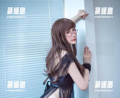 翎柒菜菜 内衣私拍不只是外在,翎柒菜菜原图里的内心故事。