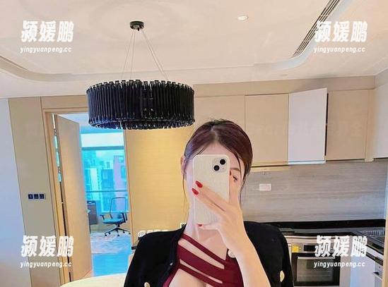 脸红Dearie 微密圈 - 从未曝光的油亮秘书,脸红Dearie私房写真全纪录