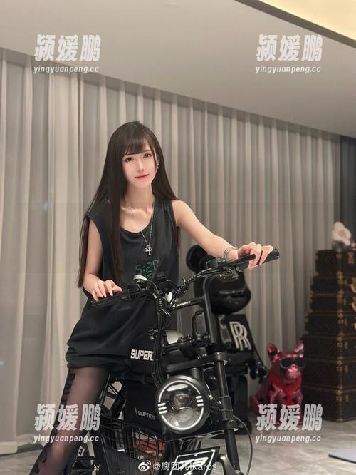 免费拿走！腐团儿Ikaros的万圣节原图，别被她的“鬼样”吓到哦！