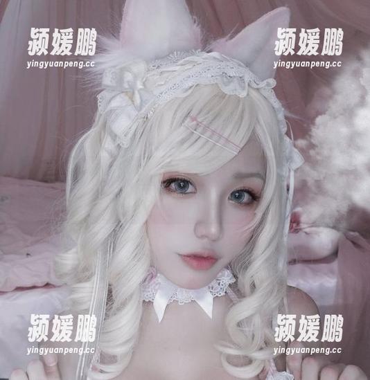 芊川一笑MNK：白衬衫里的小心思与千种风情图片合集！