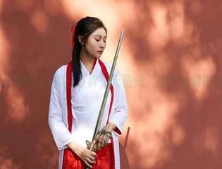 蜜桃社 – 米琪MIKI黑白写真；无圣光，你敢来解读这套图吗？