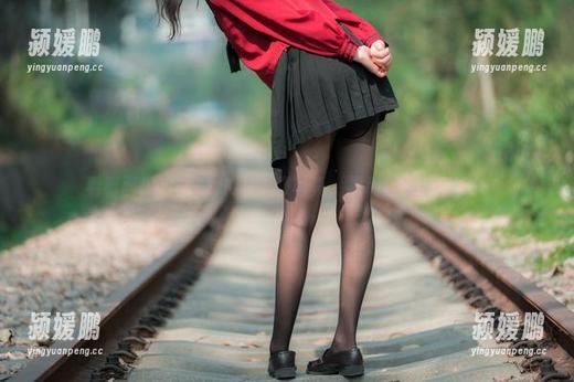 西瓜少女 看看西瓜少女的JK学生服写真,福利真的是满天飞