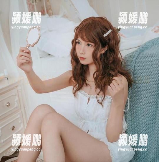 逐月Su 小护士的魔法:逐月Su作品里的光影游戏