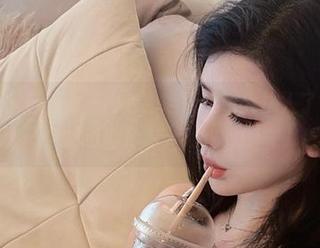 微密圈 – 阿色的夏日图包：话说这也太挑人了，我只想知道她是怎么做到的！